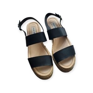 Steve Madden Black and Tan Sandals